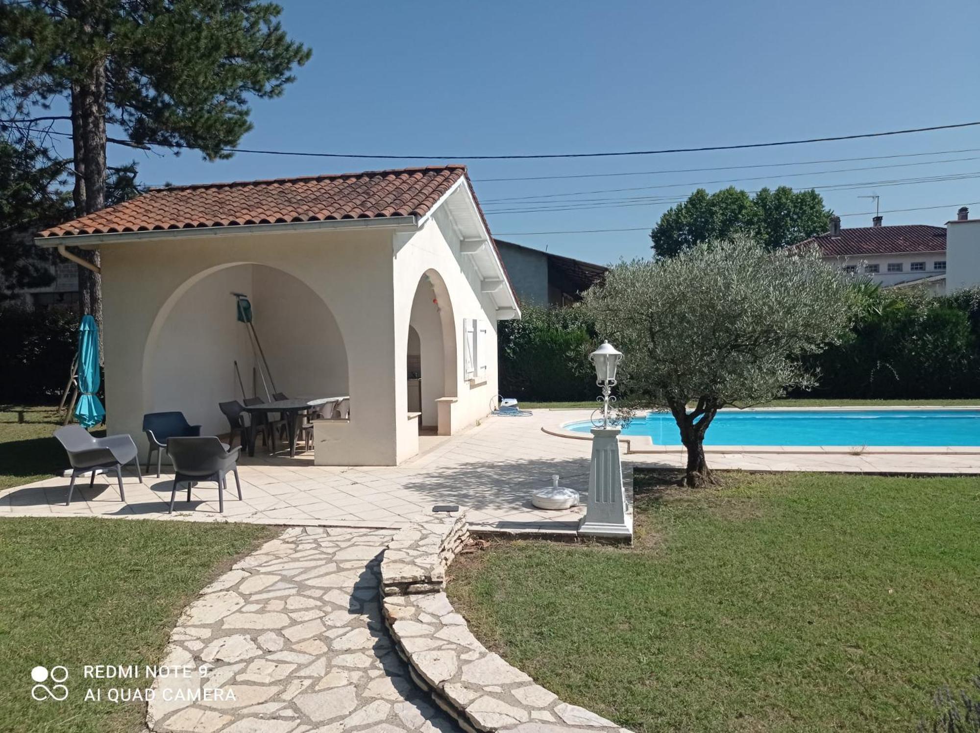 La Maison Basque Sainte-Livrade-sur-Lot Kültér fotó