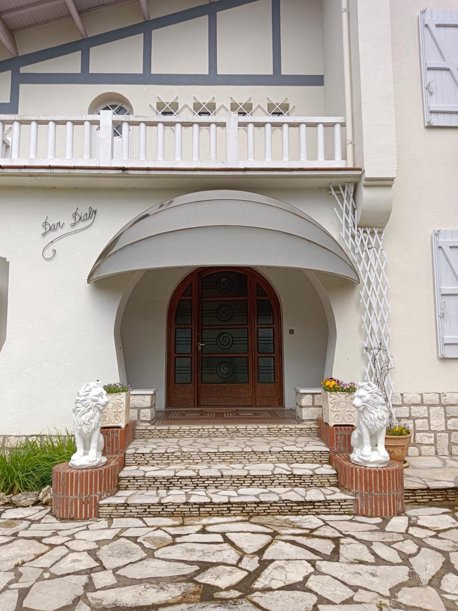 La Maison Basque Sainte-Livrade-sur-Lot Kültér fotó